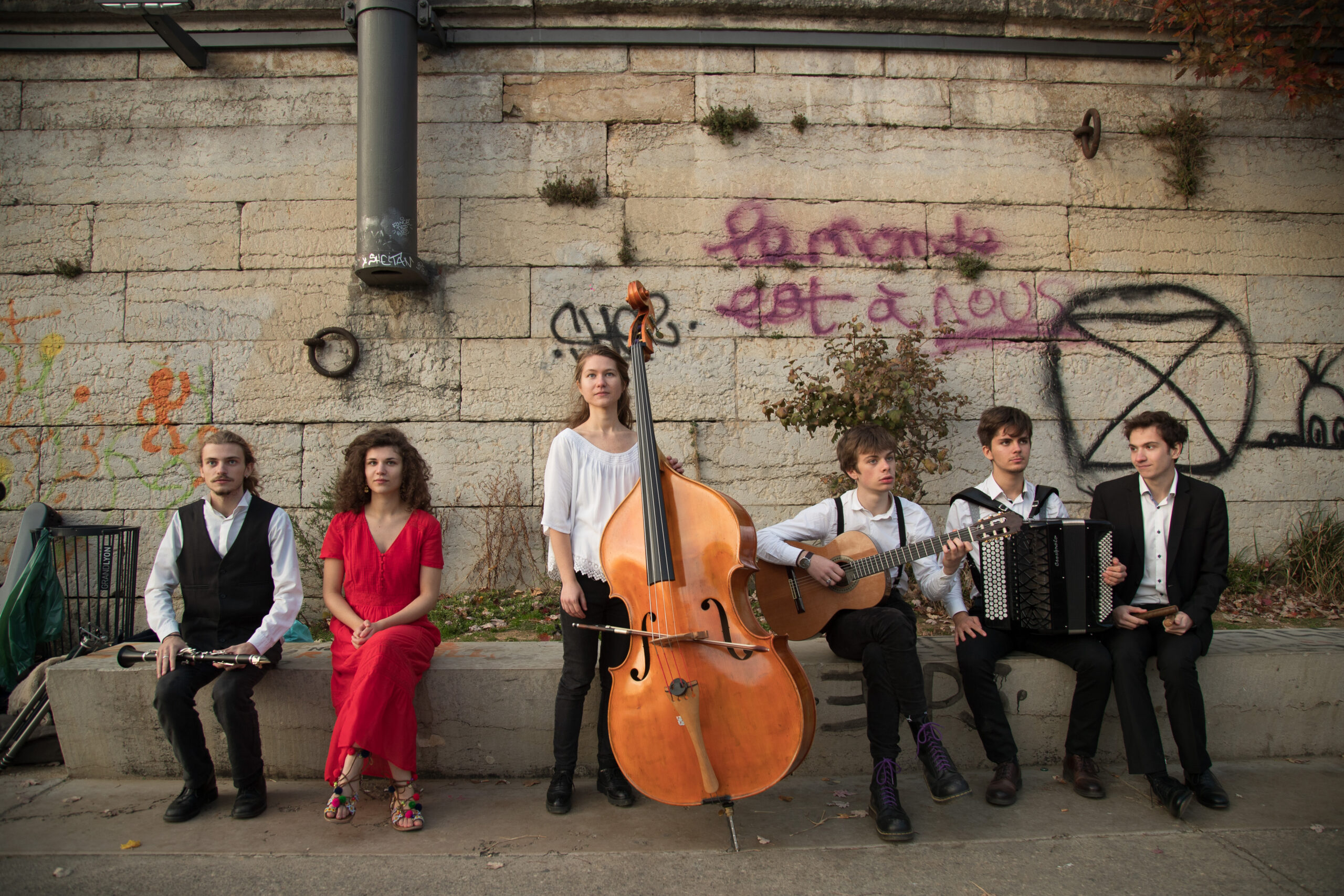 "Makendosko Devojce" par Théo Blossier